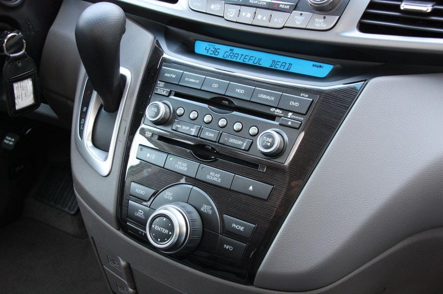  Honda Odyssey 2011 года  (фото 76 из 162)